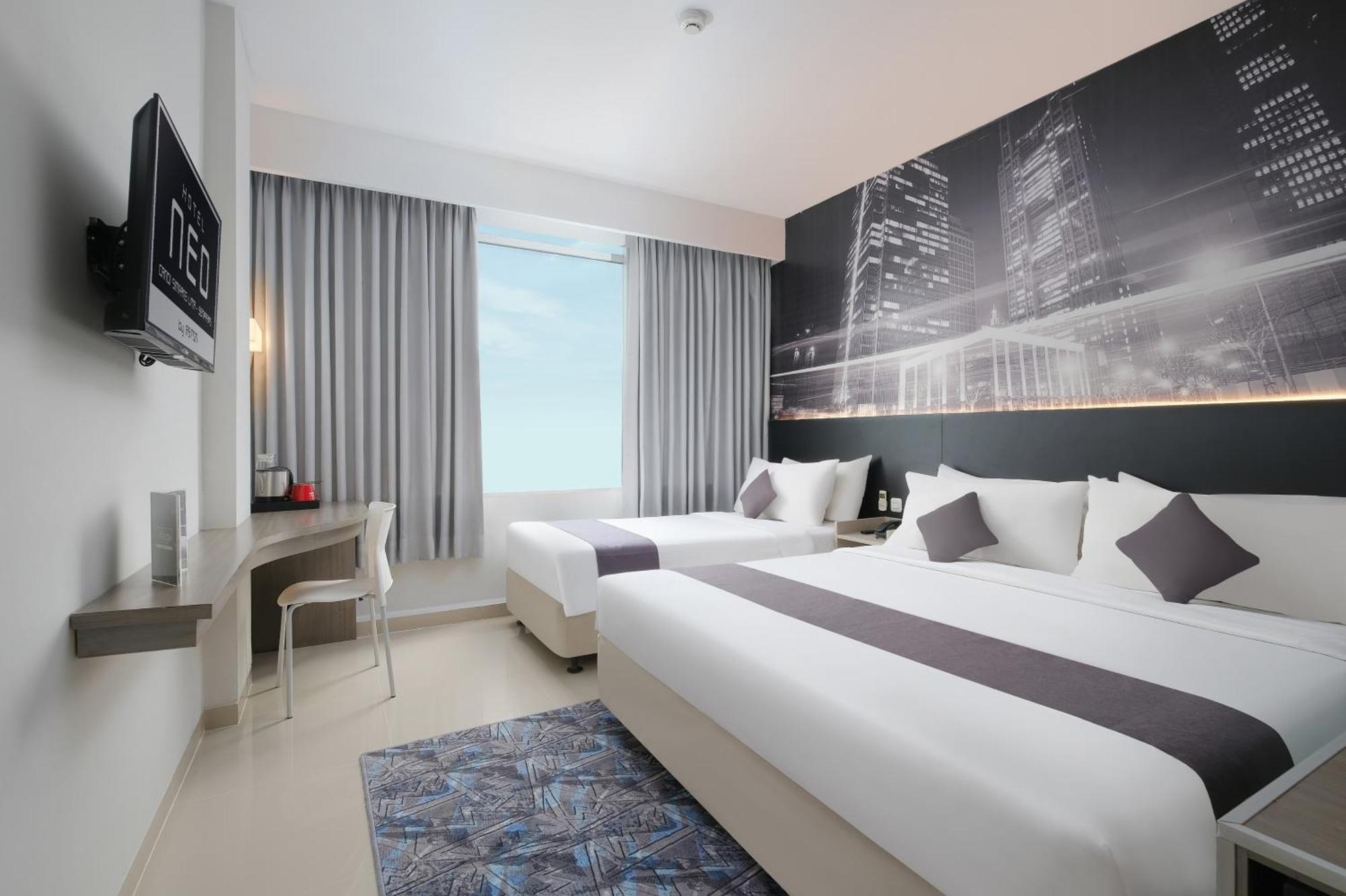 Hotel Neo Candi Simpang Lima - Semarang By Aston Екстер'єр фото