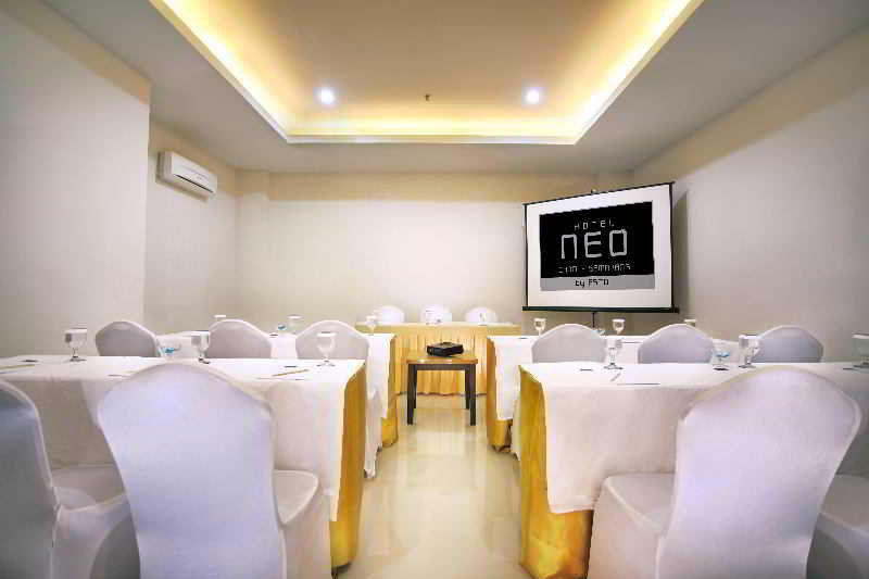 Hotel Neo Candi Simpang Lima - Semarang By Aston Екстер'єр фото