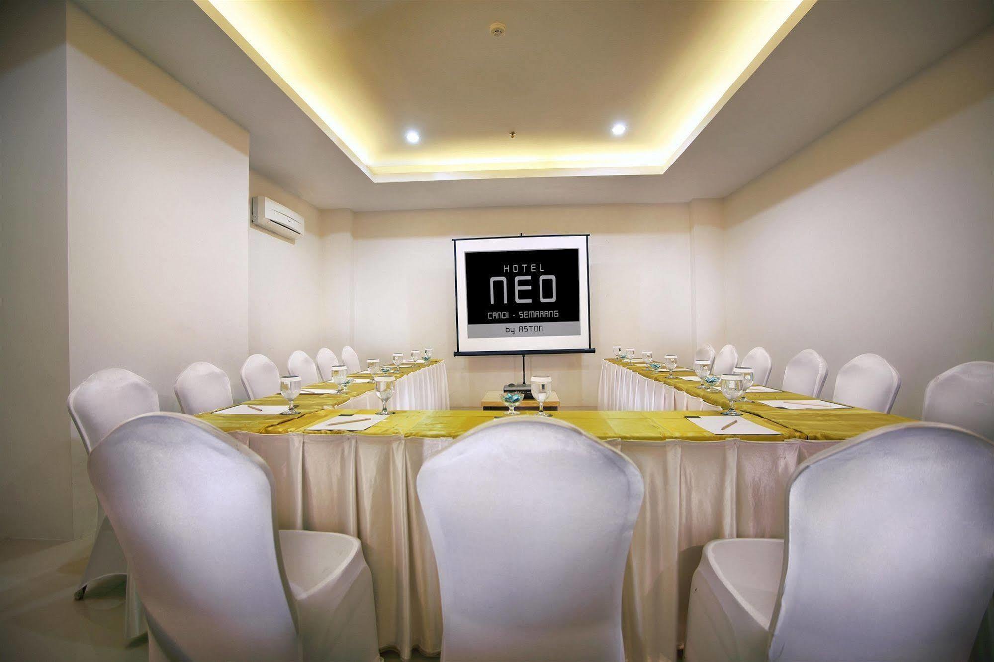Hotel Neo Candi Simpang Lima - Semarang By Aston Екстер'єр фото